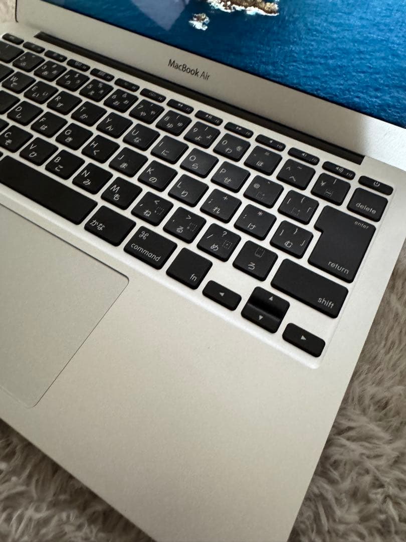 【7/16本日限り値下げ！】MacBook Air 11インチ Mid 2012