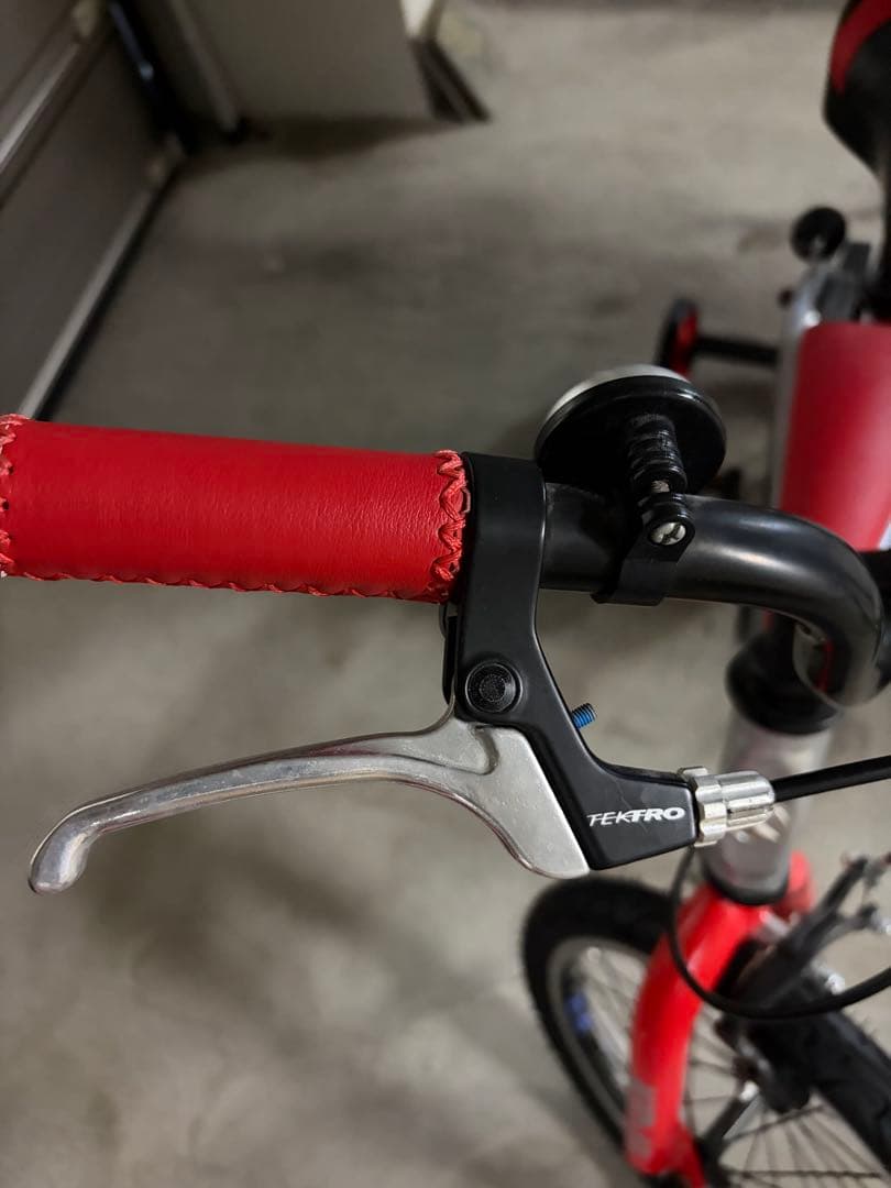 Mercedes-Benz キッズバイク シルバー/レッド　クリスマスプレゼント