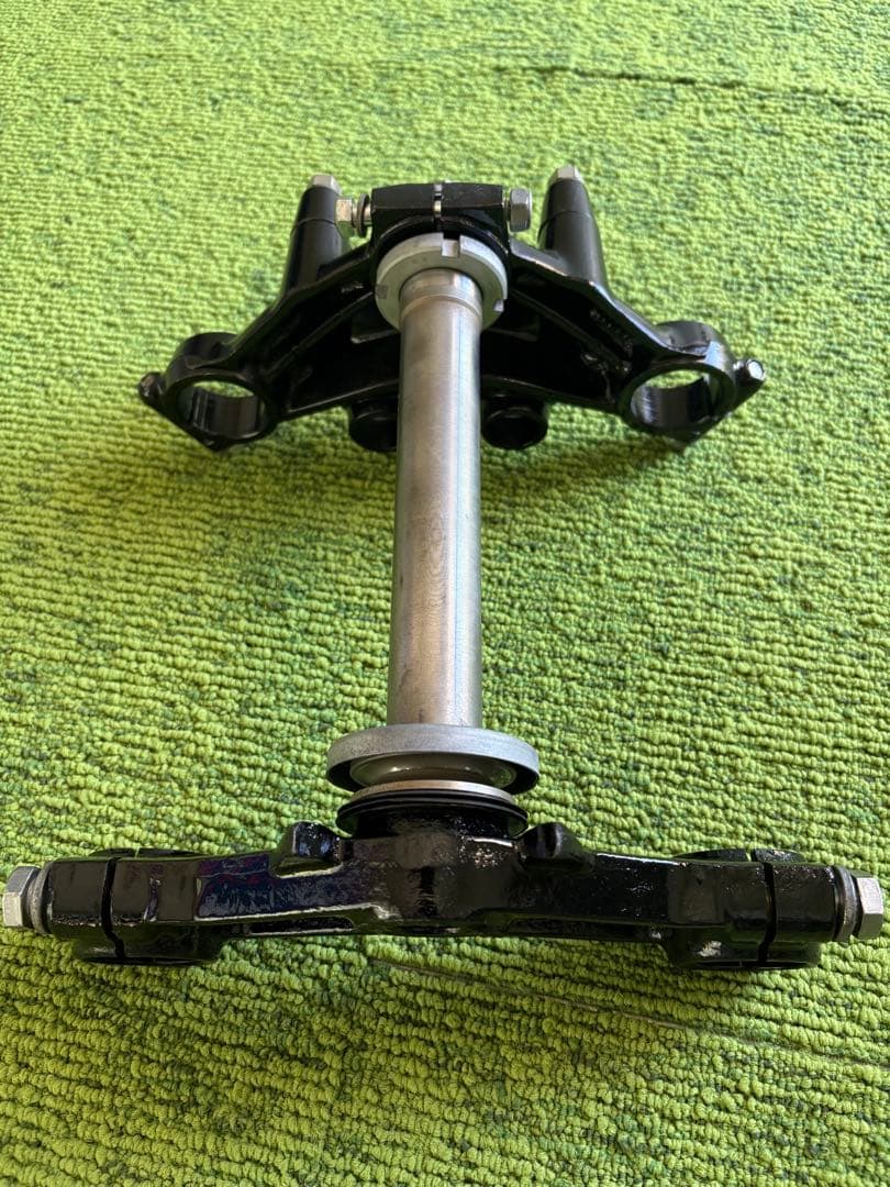 kz650 純正　アルミ製 トップブリッジ 黒