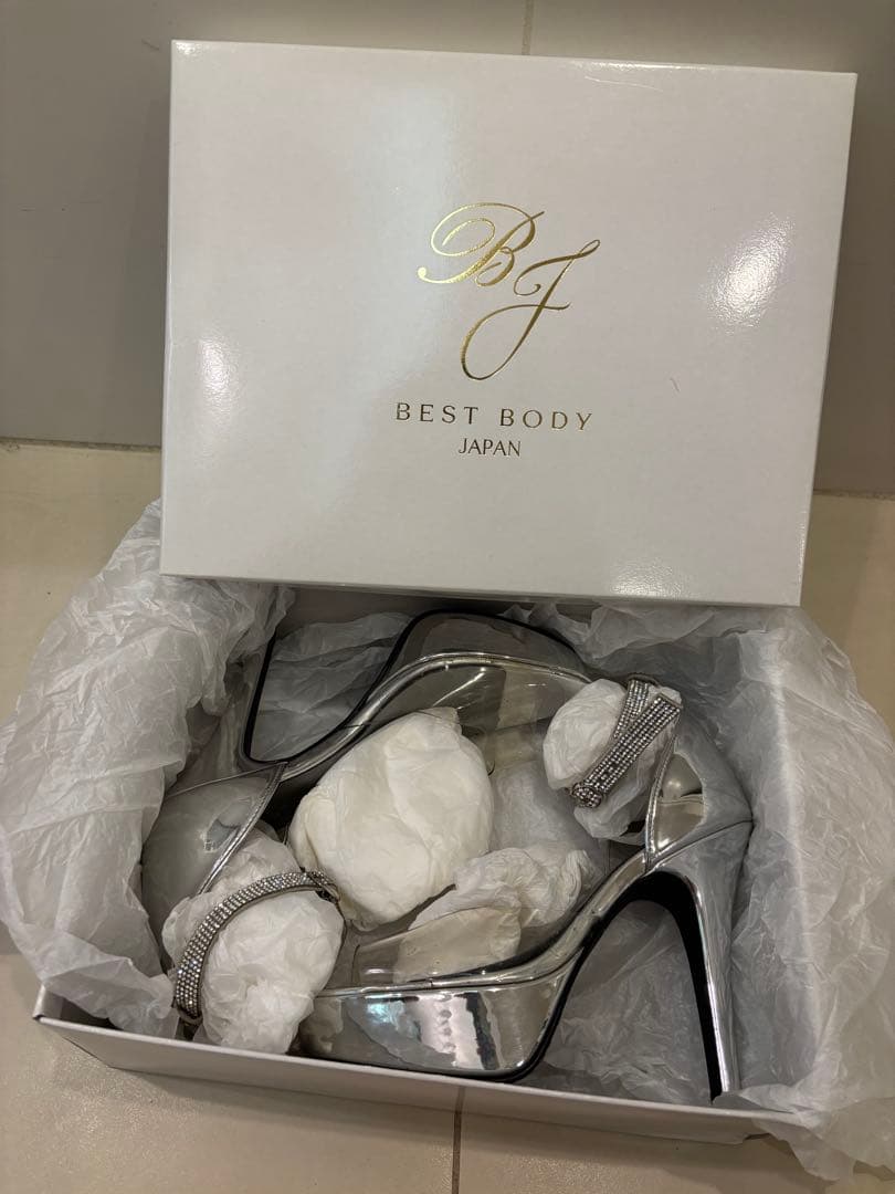 ベストボディジャパン公式ヒール シルバー アンクルストラップ ハイヒール23cm
