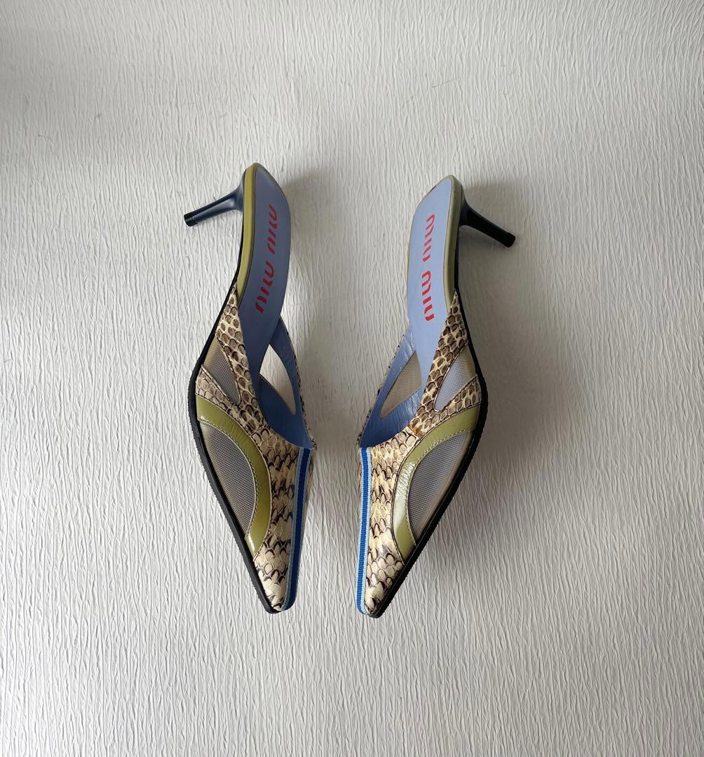 激レア 美品miu miu ポインテッドトゥ 異素材 蛇革 ミュール サンダル