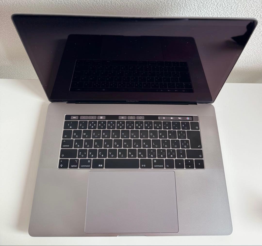 Macbook Pro 2019 15インチ Ram 32gb