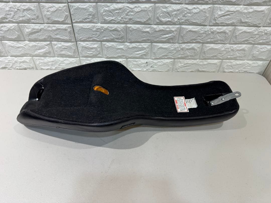 イージーライダース　スポーツスター　ハーレー　XL 883 コブラ　シート