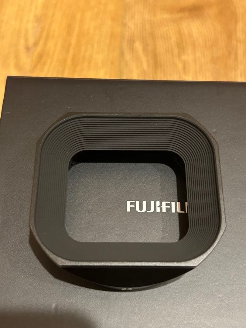 富士フイルム　FUJIFILM XF33mm F1.4 R LM WR