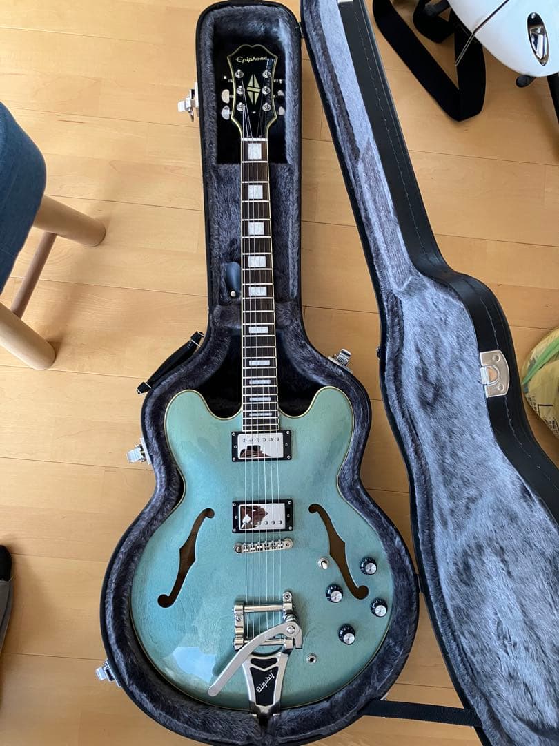 Epiphone ES-355 ペルファムブルー　セミアコ