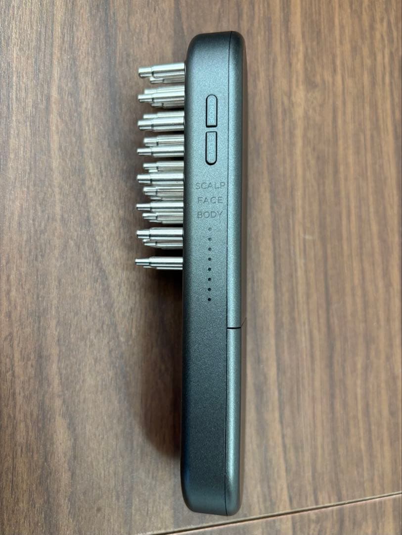 SALONIA EMS LIFT BRUSH シルバー　美品