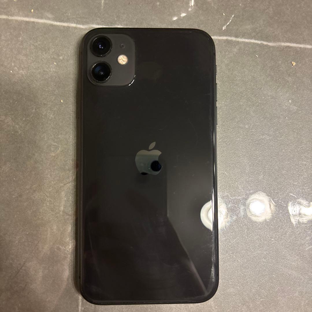 iPhone 11 本体　黒