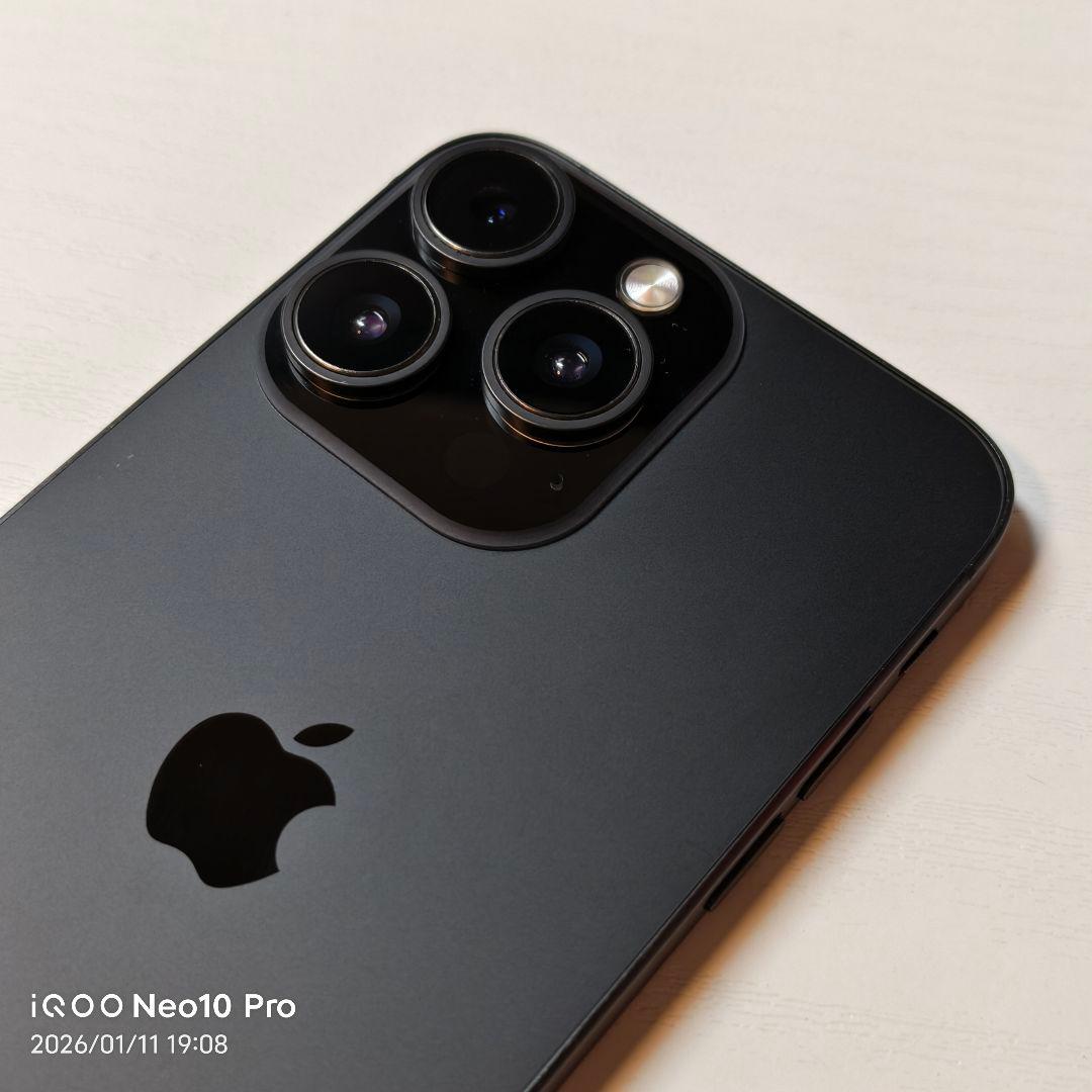 【美品】某16Proの外装へ交換済み 256GB版 iPhone Xs