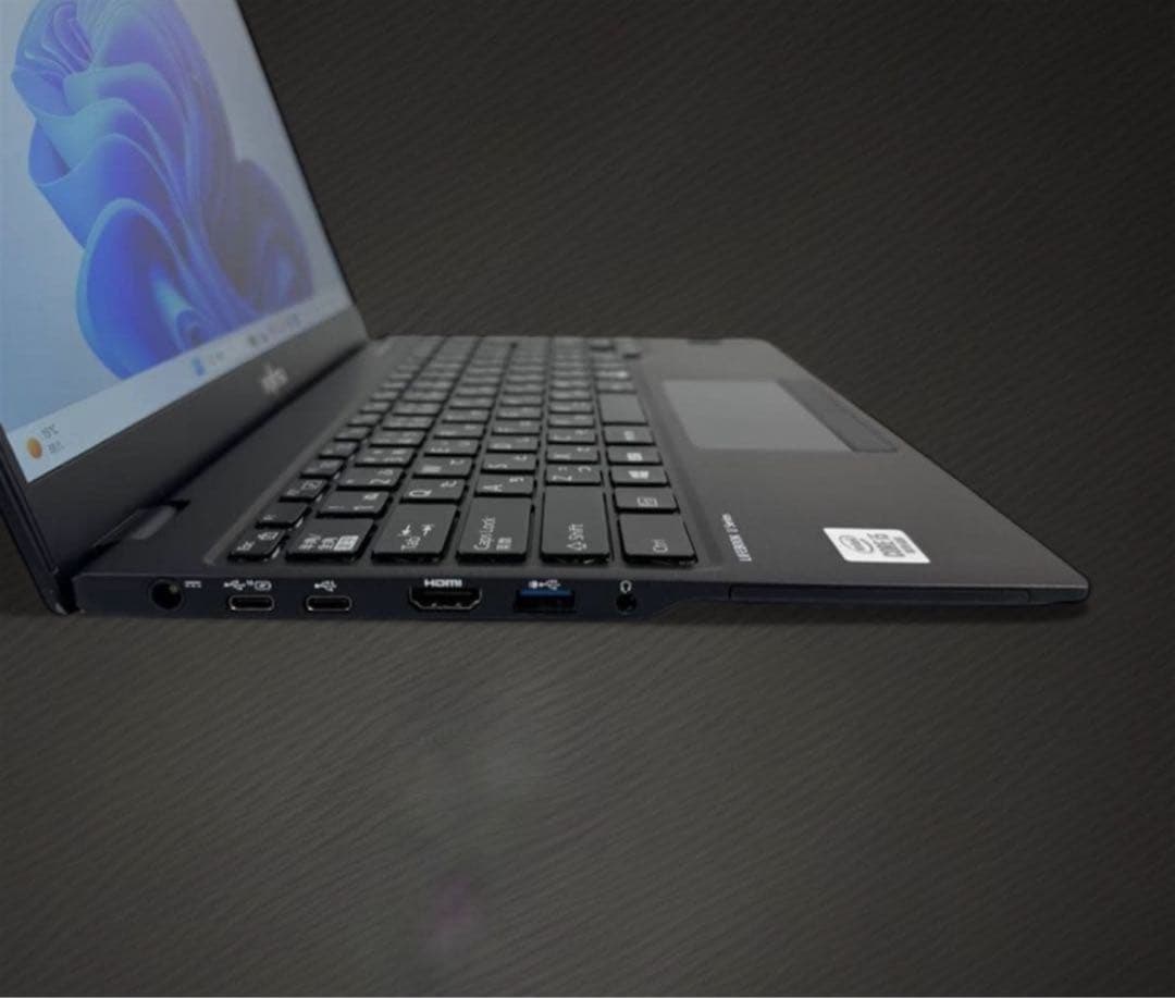 x*x様 軽量 薄型LTE対応 大容量バッテリーoffice第10世代i5U93