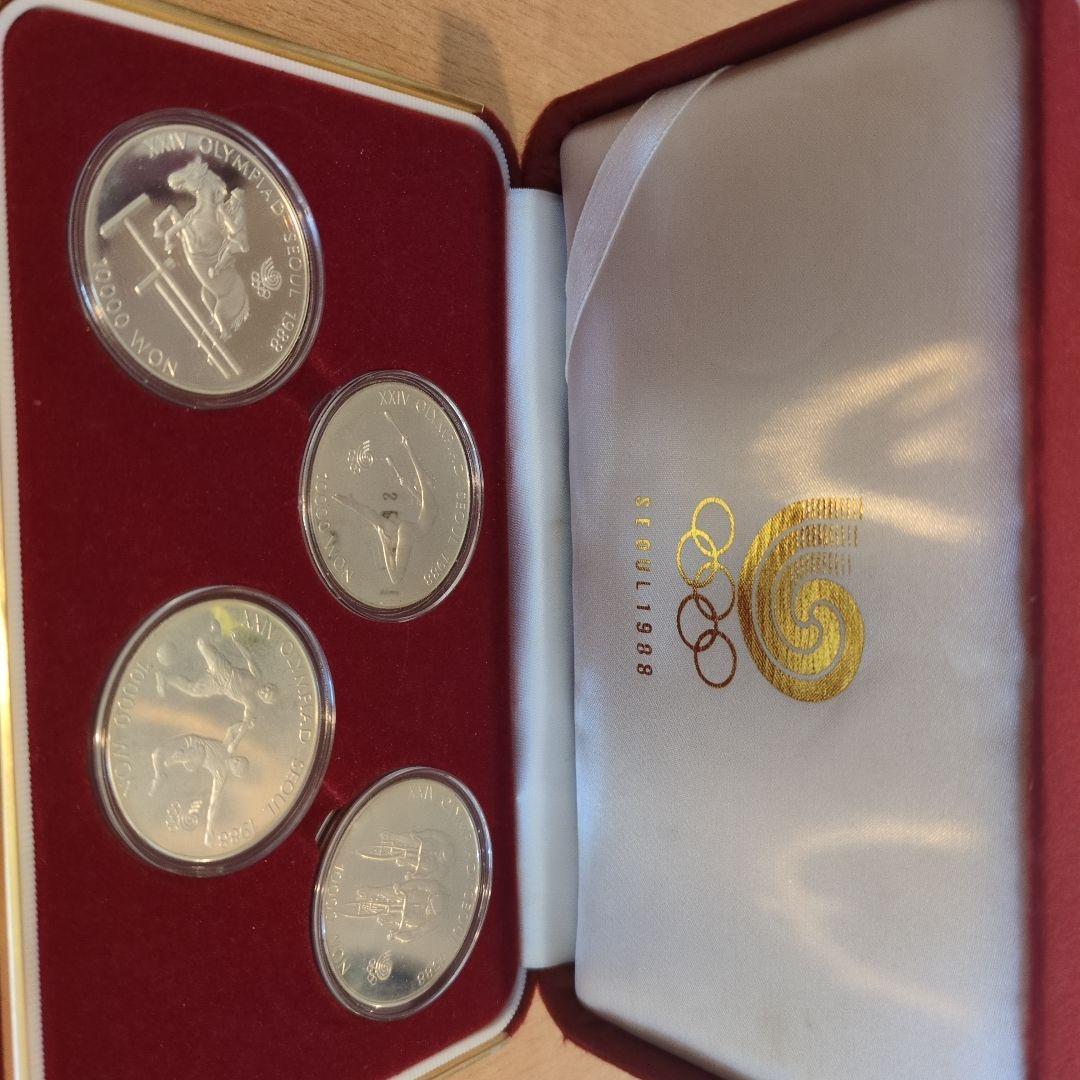 1988年ソウルオリンピック記念硬貨セット10000ウォン×４枚