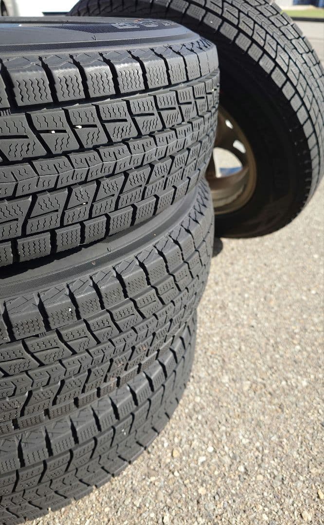 ジムニー　スタッドレスタイヤ ・ホイールセット