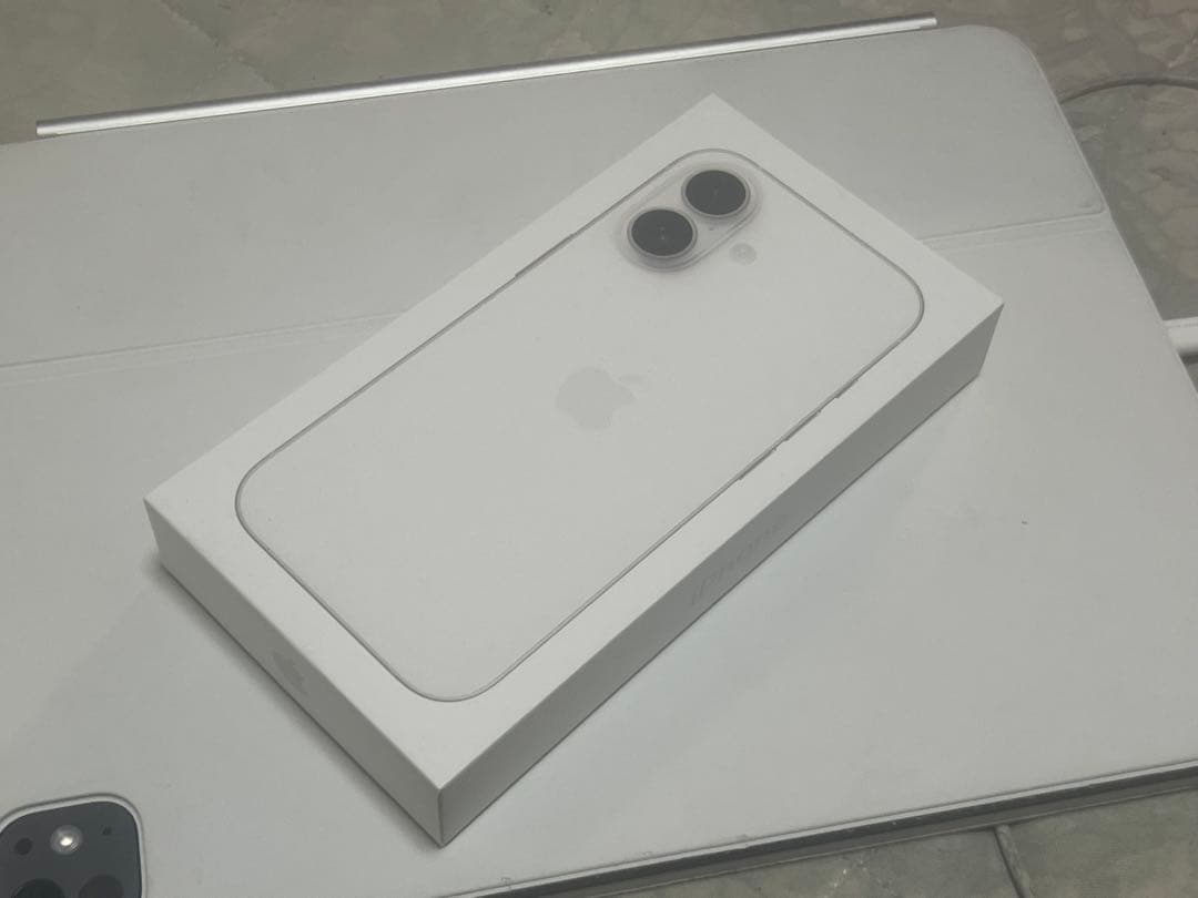 Apple iPhone 17 256gb ホワイト 未使用