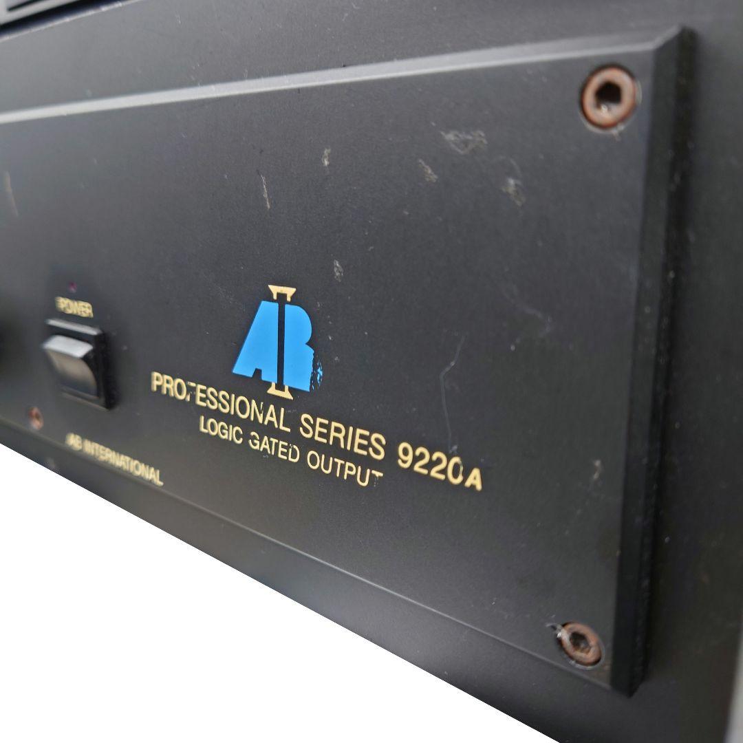 ★AB International 9220A パワーアンプ