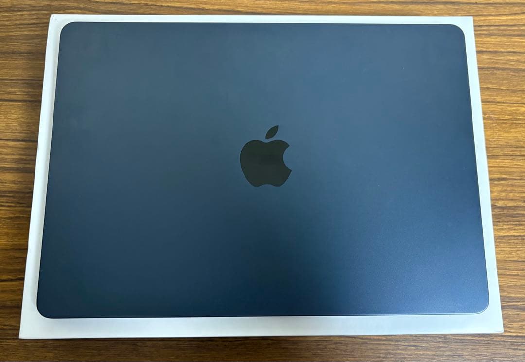 MacBook air m2 13.6インチ 256GB