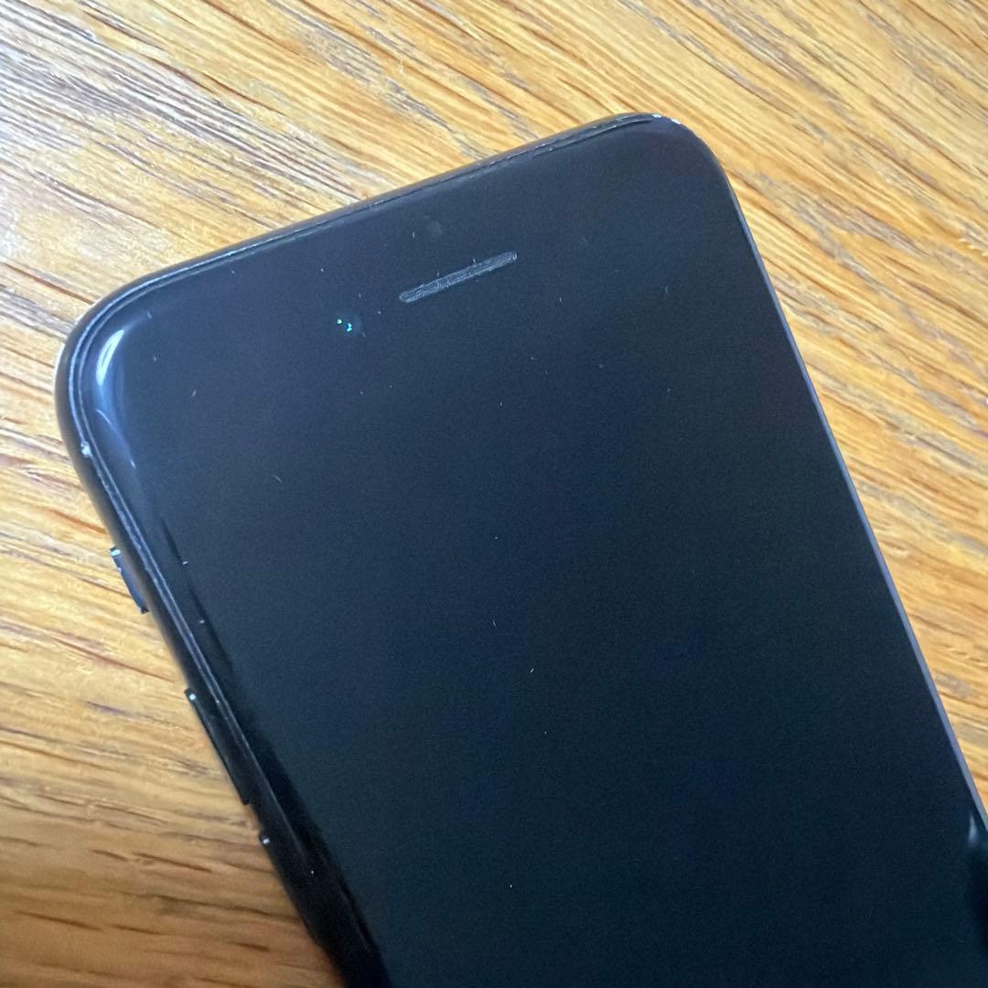 iPhone se2 ブラック　128gb