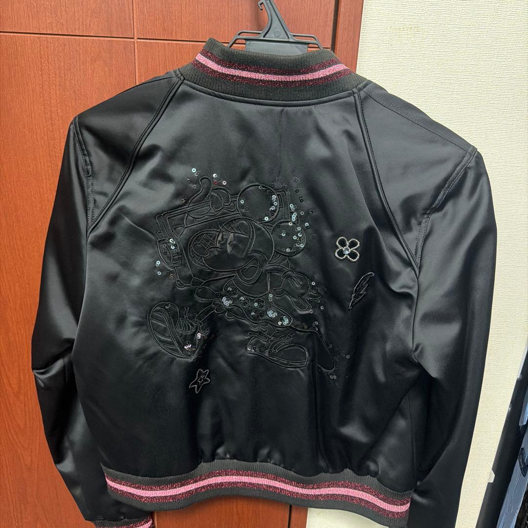 コーチコラボ　ミッキー刺繍 ブラックサテンスタジャン