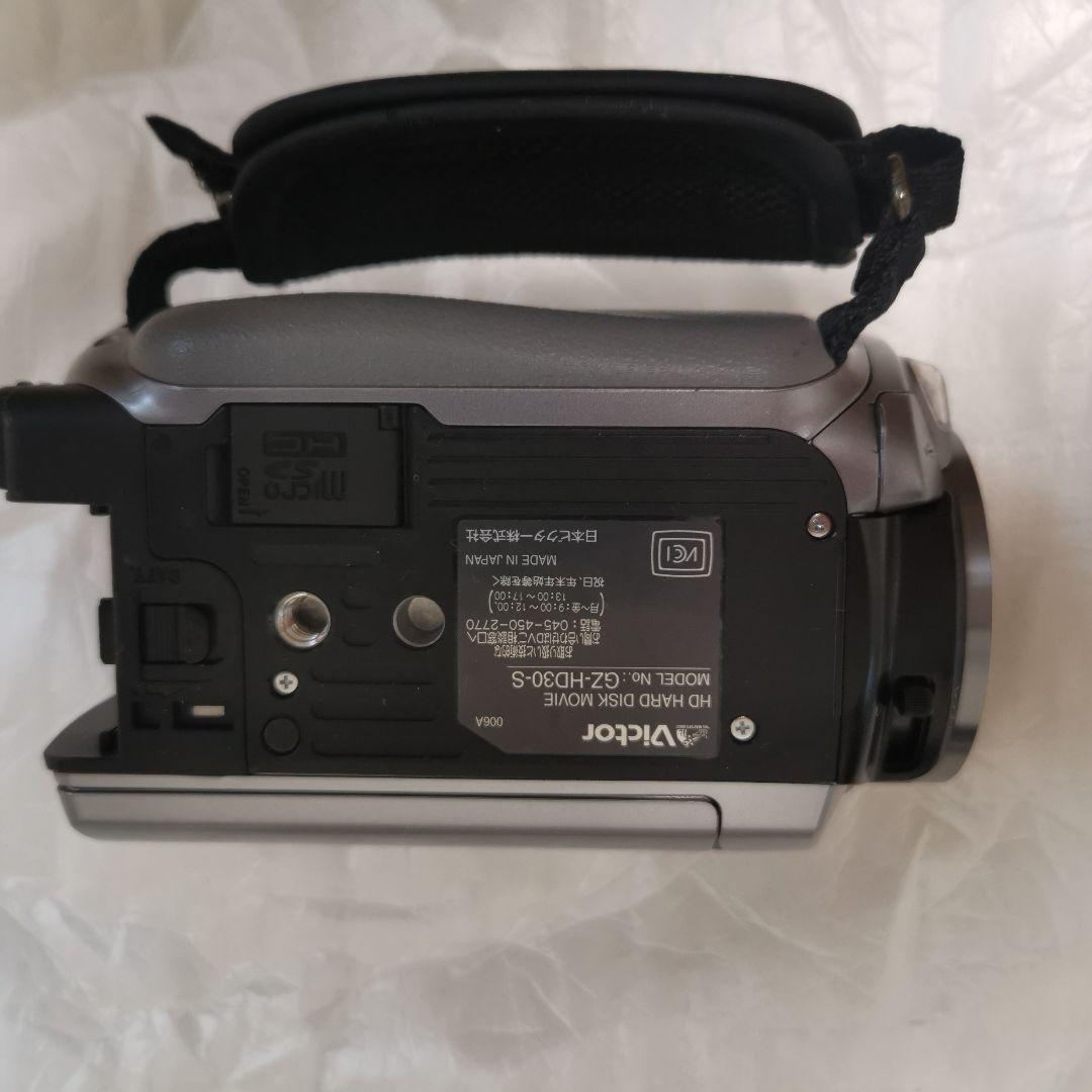ビデオカメラ　Victor　JVC製