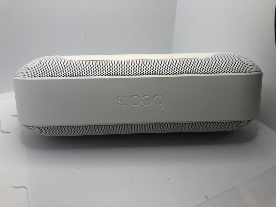 beats pill+ ホワイト ワイヤレススピーカー