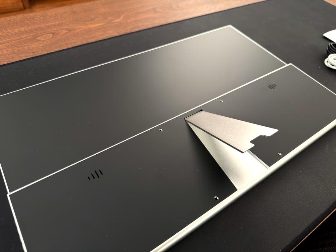 18.4インチ 4Kモバイルモニター MG184-UT01 スタイラスペン対応①