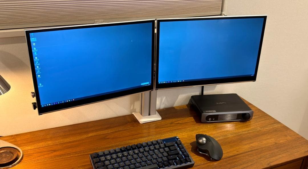 18.4インチ 4Kモバイルモニター MG184-UT01 スタイラスペン対応①