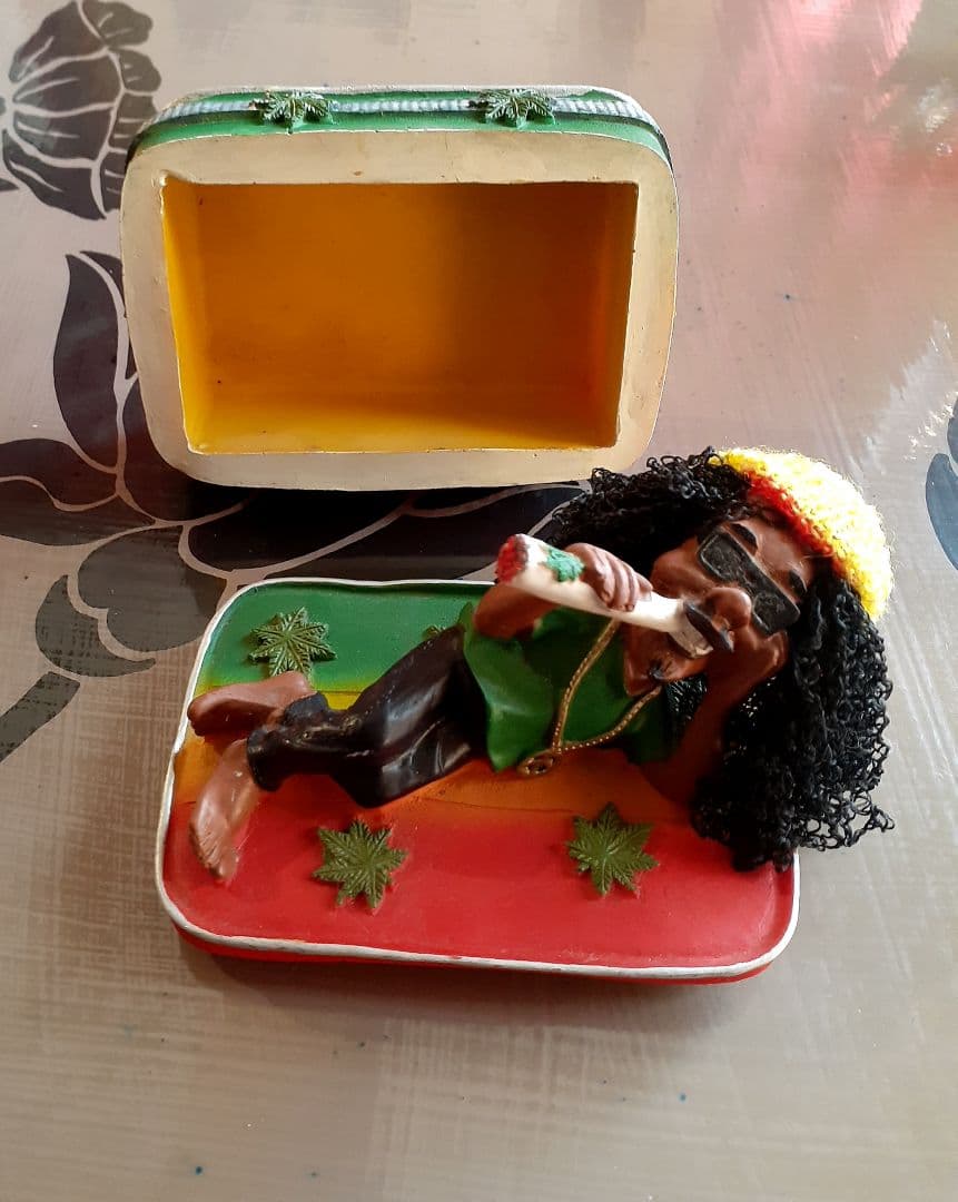 未使用　レゲエ　ラスタマン灰皿&小物入れ　レア物　3個セット