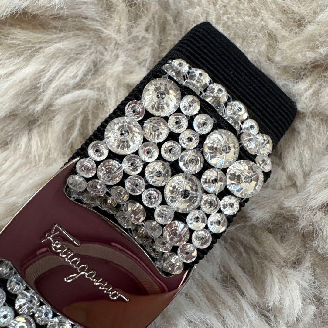 美品！Ferragamo フェラガモ ヴァラリボン バレッタ ストーン装飾 黒