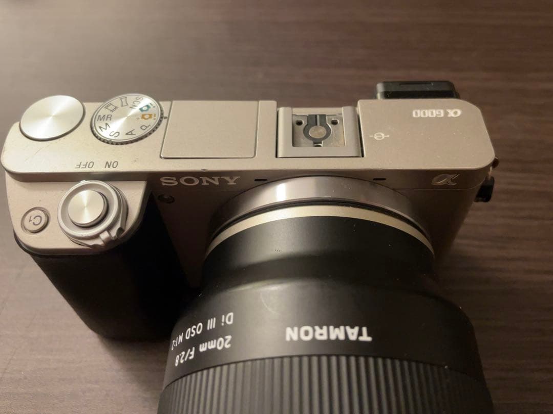 SONY α6000 + TAMRON 20mm F2.8