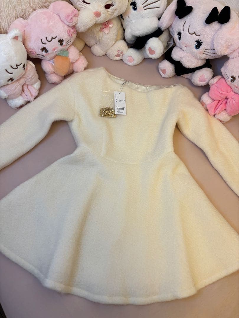 エムミーエメ 片肩ビジュベルトワンピース