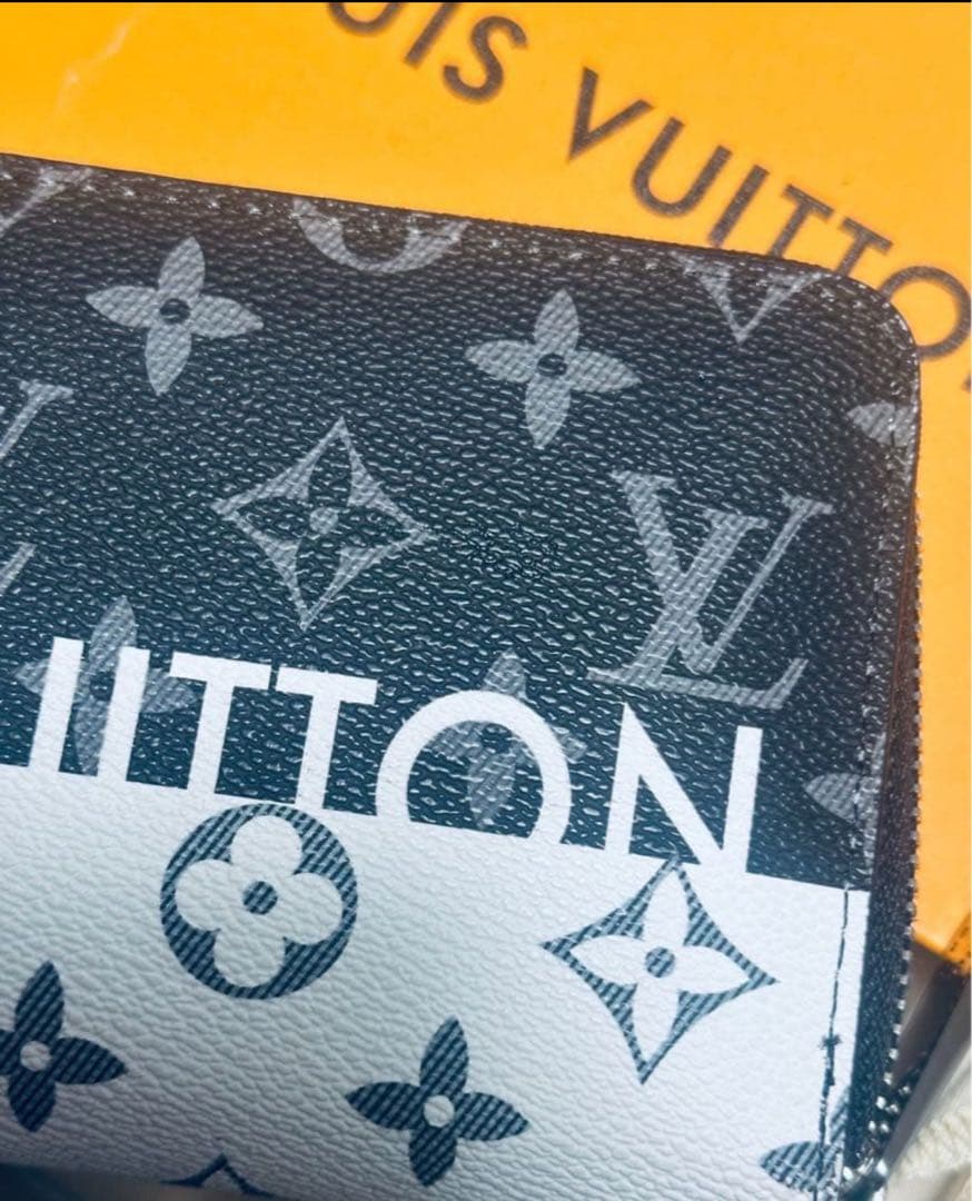 LOUIS VUITTON 新品未使用✨男女兼用 白黒モノグラム長財布 激レア❕