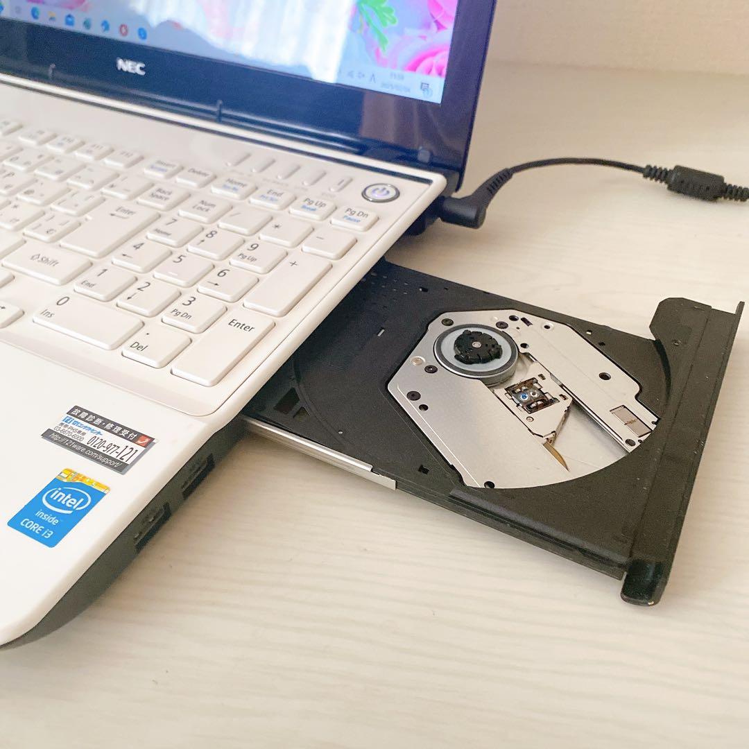 セール中!!! 美品✨すぐ使える✨ホワイトノートパソコン✨NEC