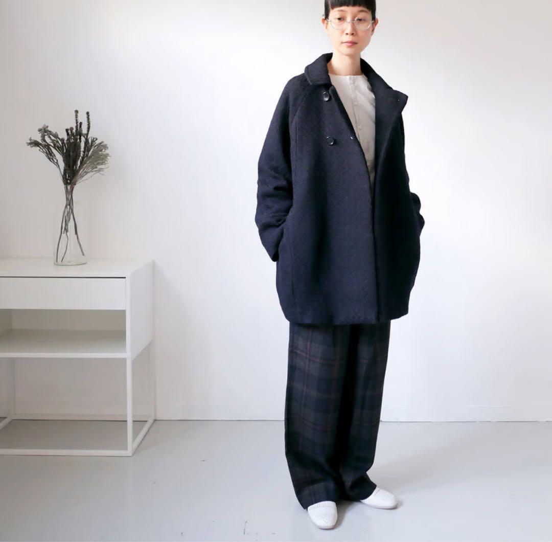 BLUEBLUEJAPAN【ユキフブキウール ダブルブレストハーフコート】 防寒