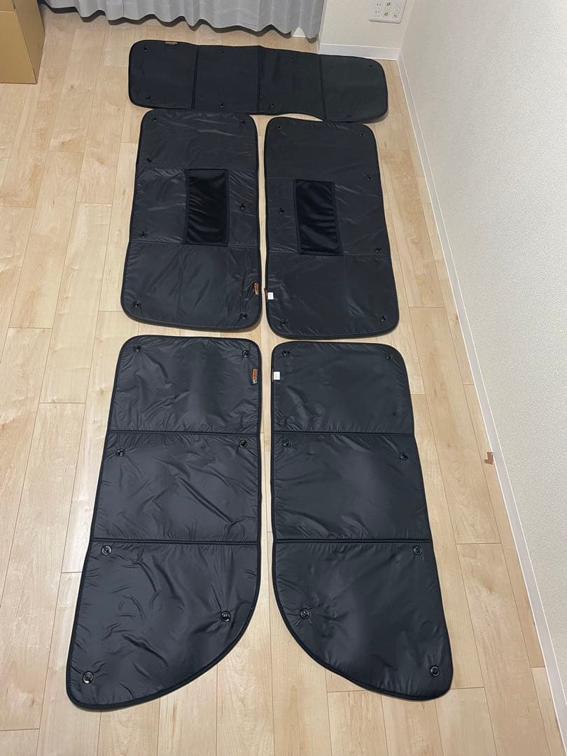 UI vehicle ハイエース200系遮光バッド標準ボディ用