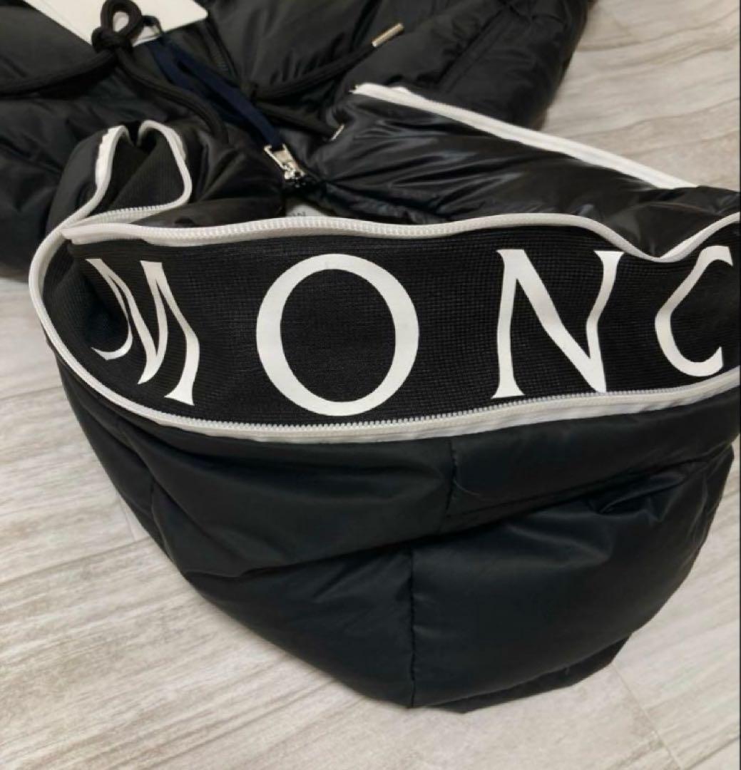 1点のみ【新品本物】サイズ4 モンクレール cardere ブラック カーデーレ