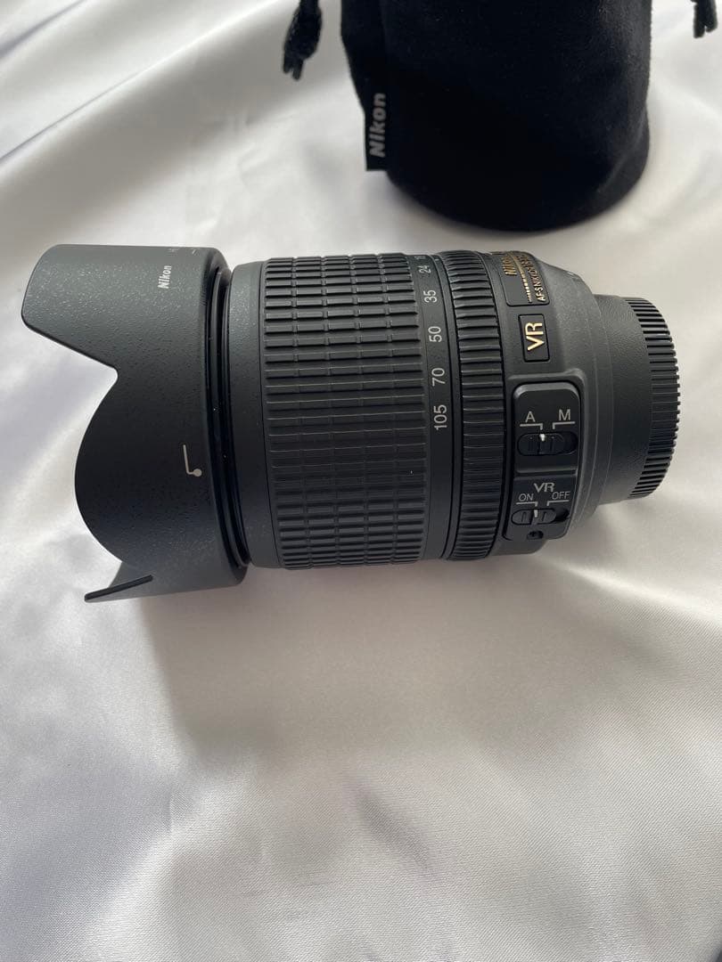 Nikon AF-S DX NIKKOR 18-105mm VR レンズフード付