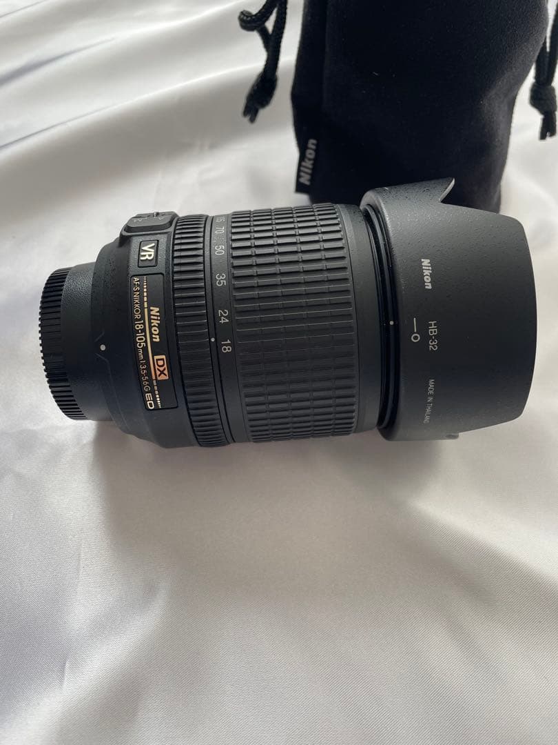 Nikon AF-S DX NIKKOR 18-105mm VR レンズフード付