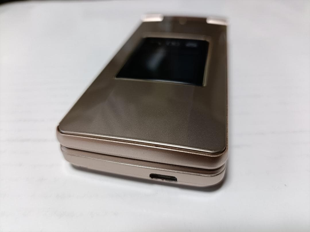 ☆ SoftBank かんたん携帯10 807SH ゴールド