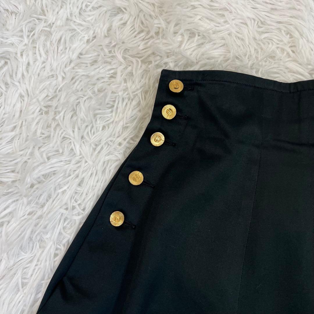 CHANEL サテン　プリーツスカート　金ボタン　ココマーク　ゴールドボタン