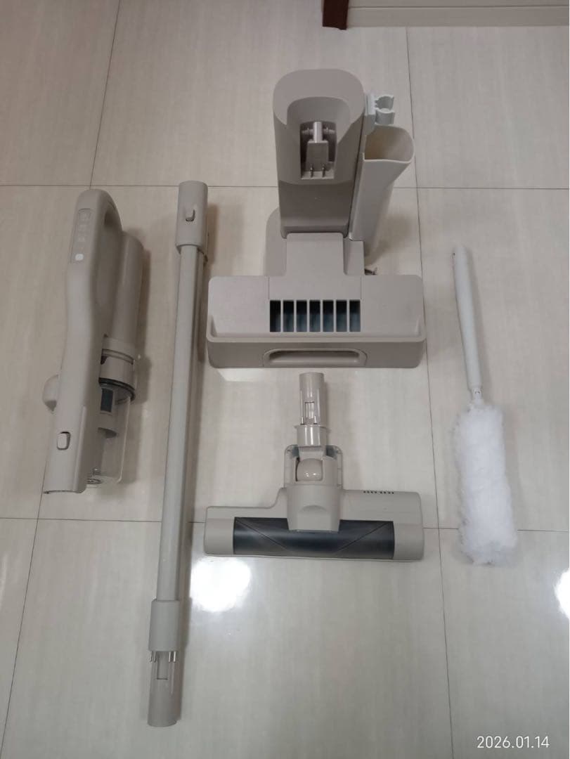 【極美品】アイリスオーヤマ 軽量コードレススティッククリーナー マジカリーナ