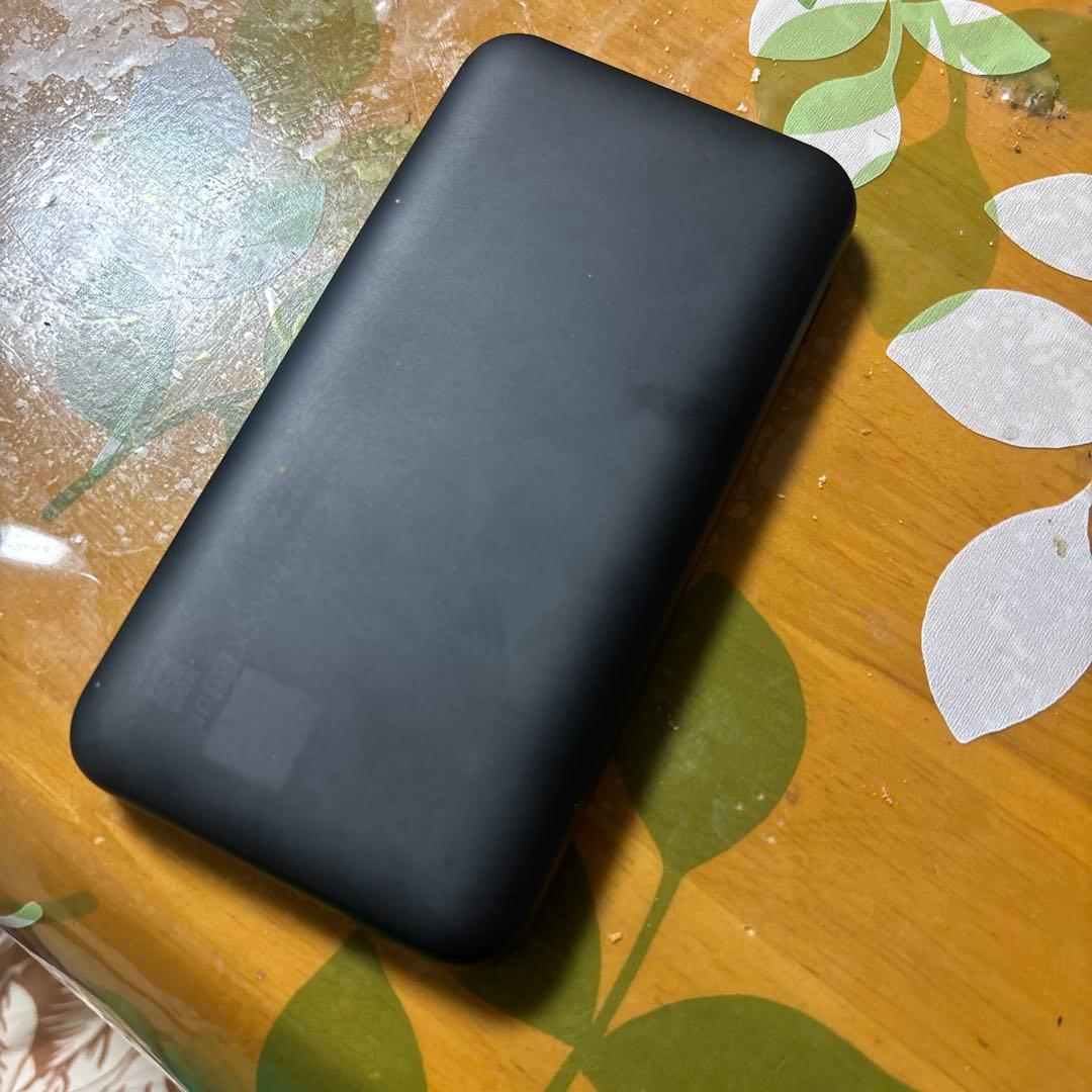 極美品　SIMフリー　国内最強　使用浅　5Gポケットルーター　povo 楽天