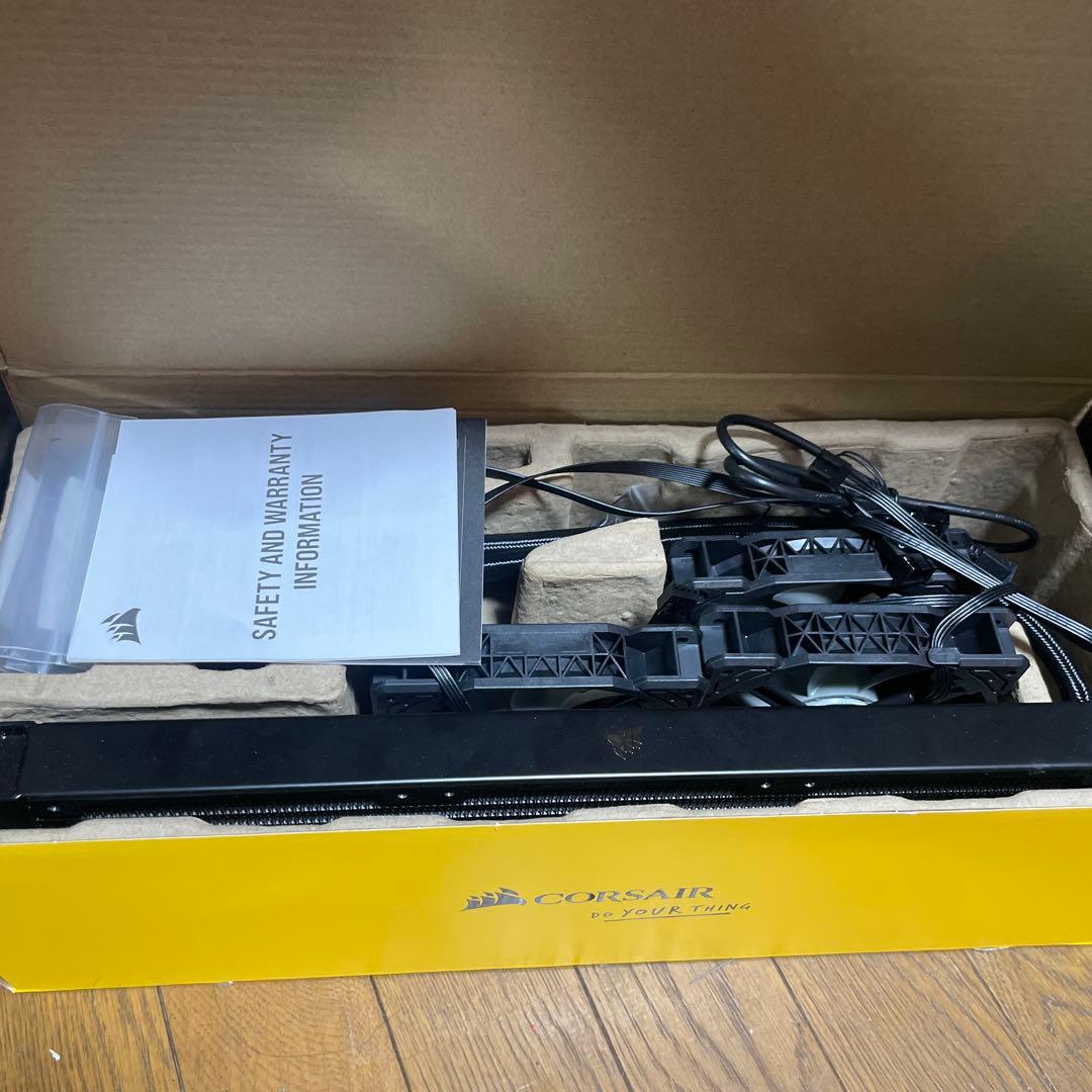 CPUクーラ　iCUE H150i RGB PRO XT