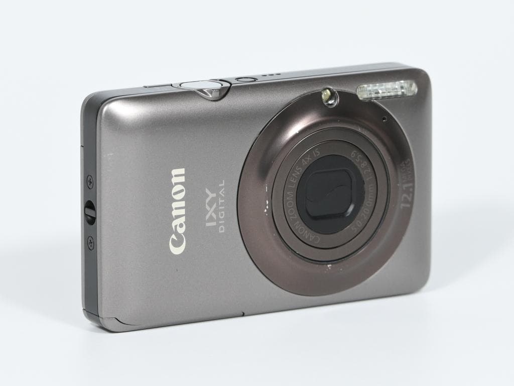 【美品】 キヤノン　Canon IXY DIGITAL 220 IS ブラウン