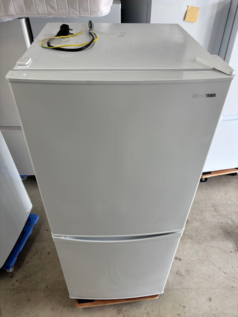 アイリスオーヤマ 冷蔵庫 小型 一人暮らし 142L 2023年