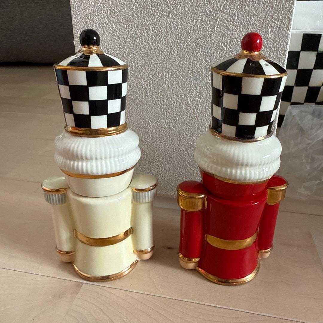 Mackenzieマッケンジーチャイルズ　ペッパー入れセット　ナットクラッカー