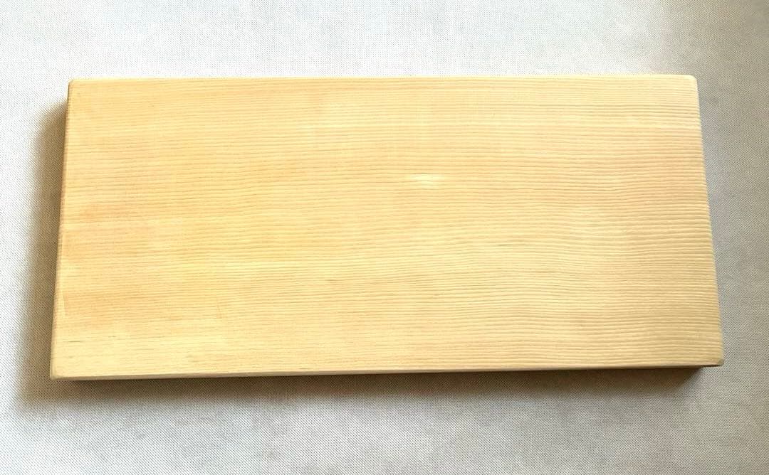 まな板 青森ひば 柾目 215 大きめサイズ