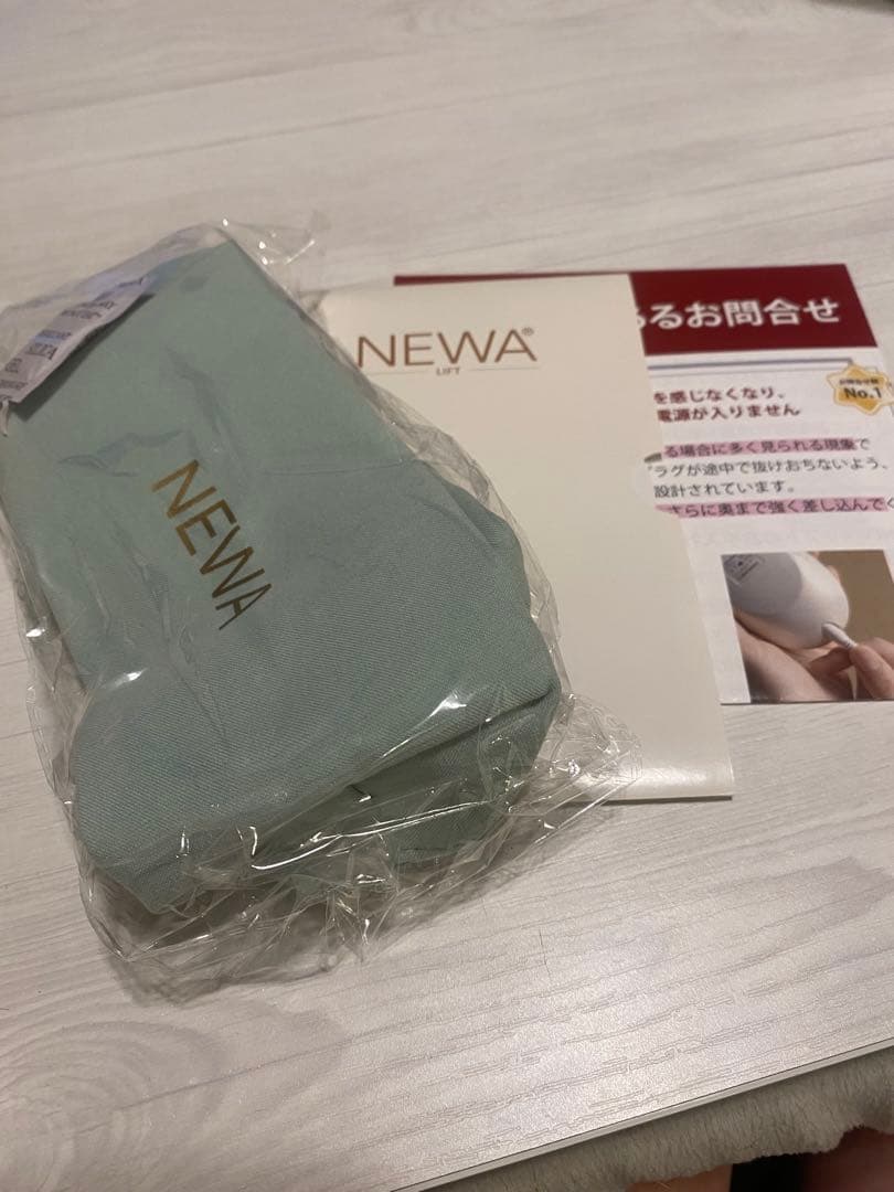 NEWA 美顔器 ピンク
