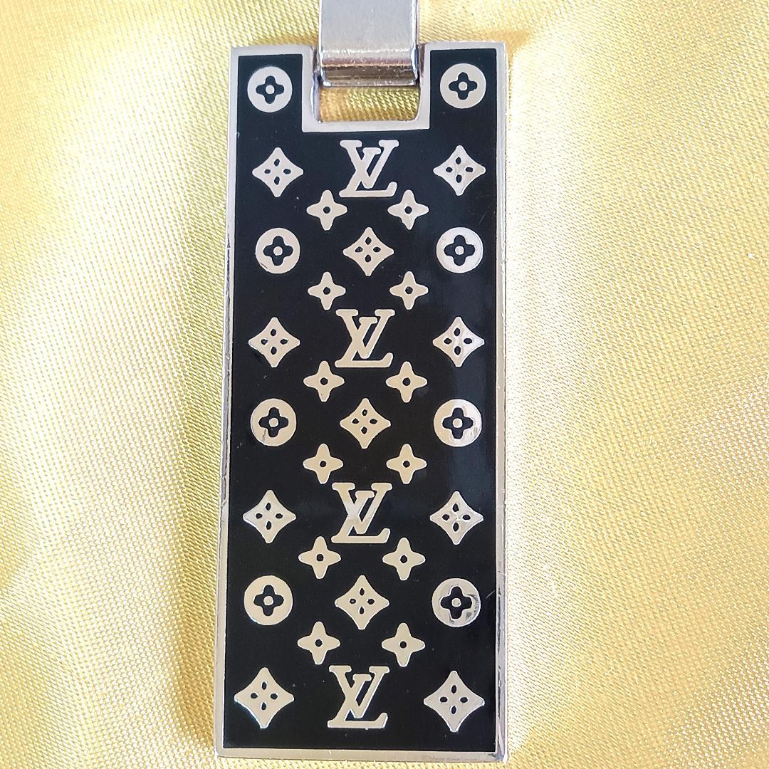 Louis Vuitton キーリング キーホルダー プレート ロゴ ブラック