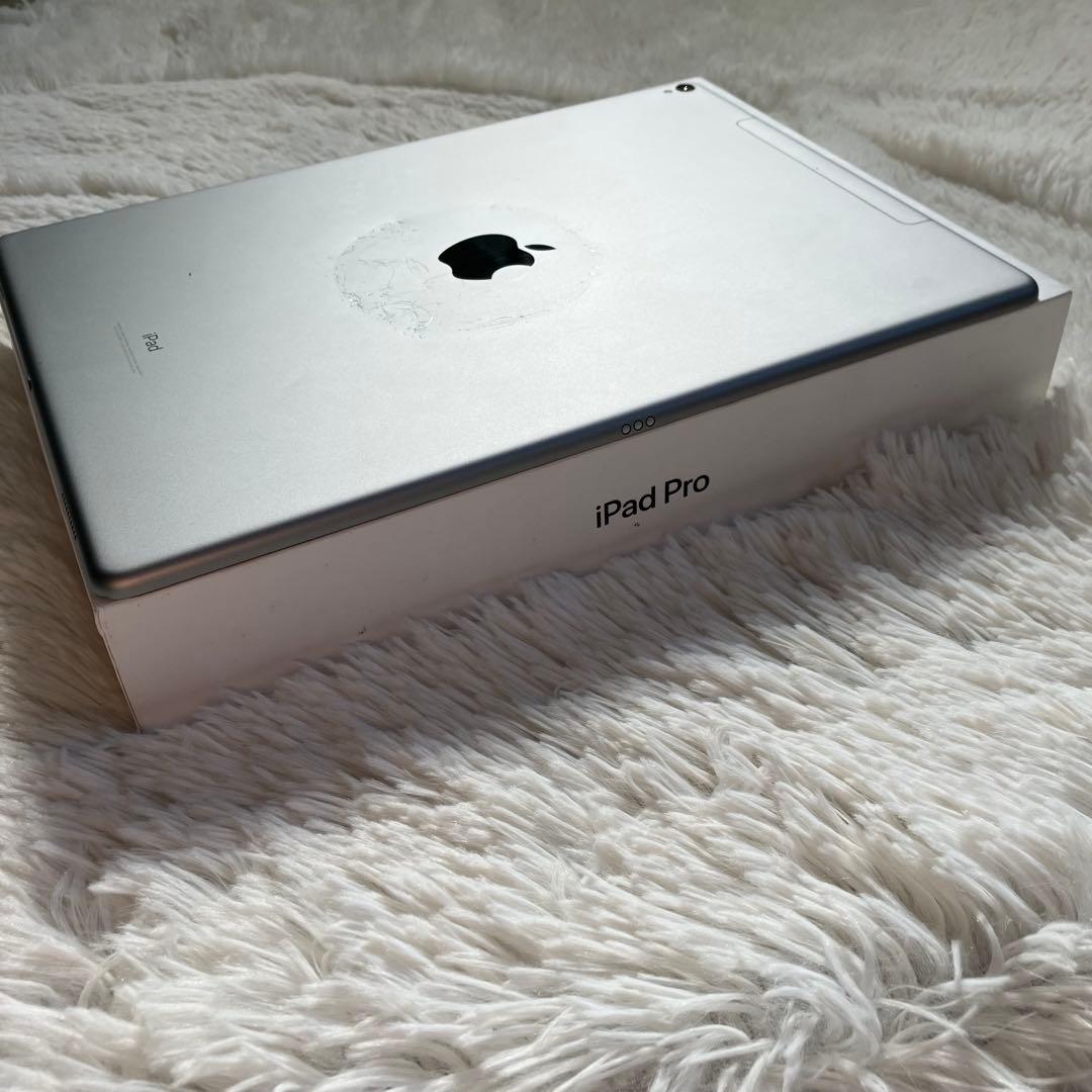 【完動品】iPad Pro 12.9 第2世代 64GB SIMフリー【即発送】