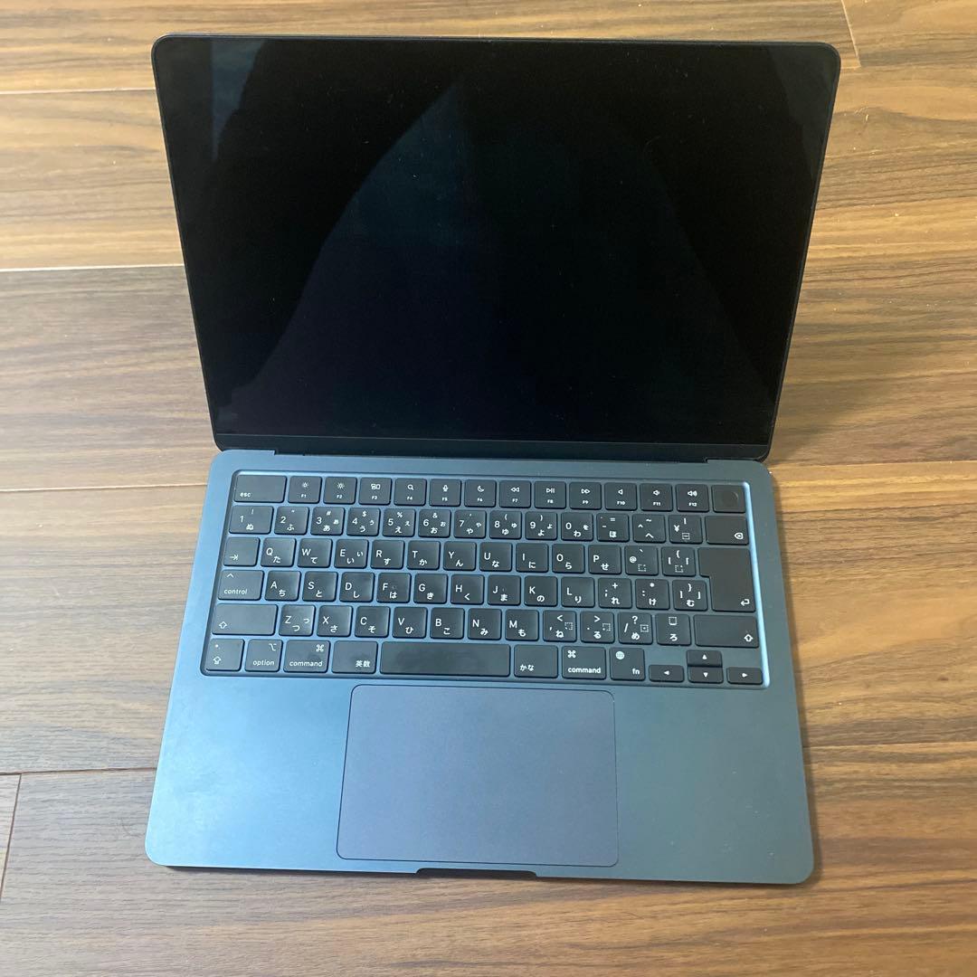 最終値下げ:MacBookAir M2 13.6インチ 8GB / 256GB