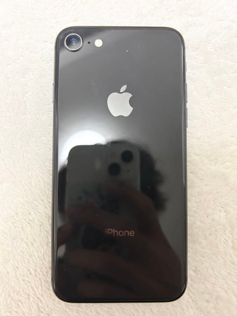 【美品】Apple iPhone8 スペースグレー　本体　64GB SIMフリー