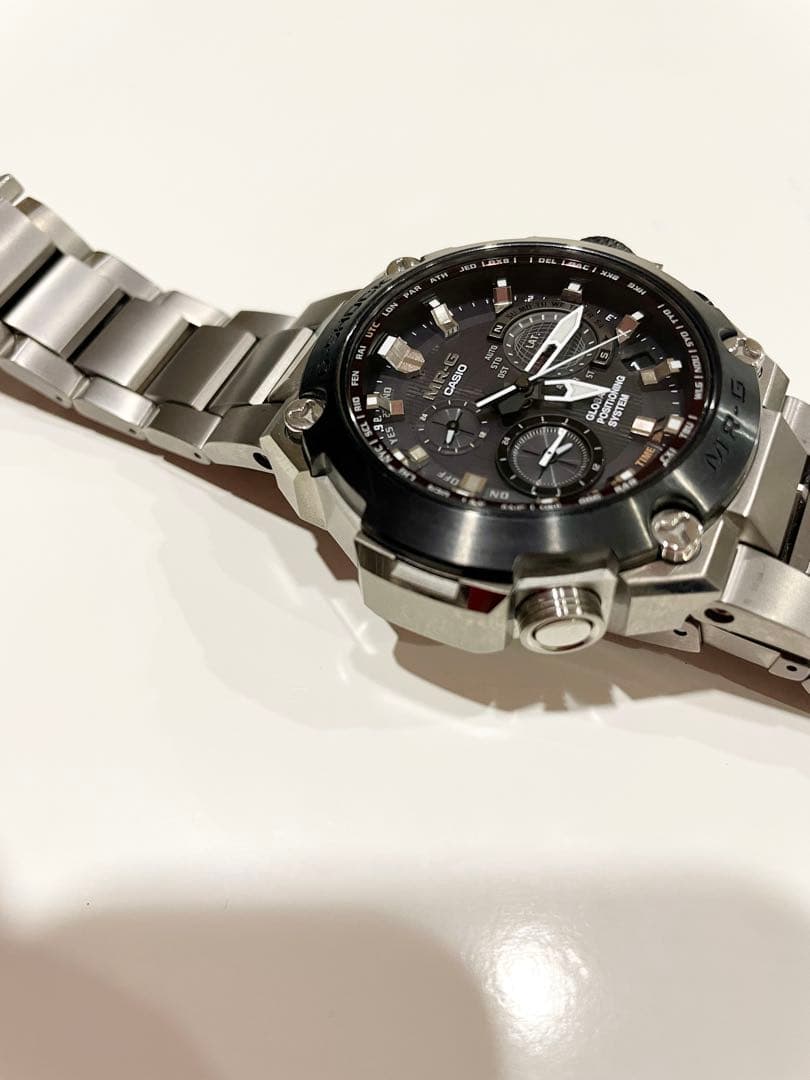 24時間限定値引き【美品】カシオ G-SHOCK　MRG-G1000D-1AJR